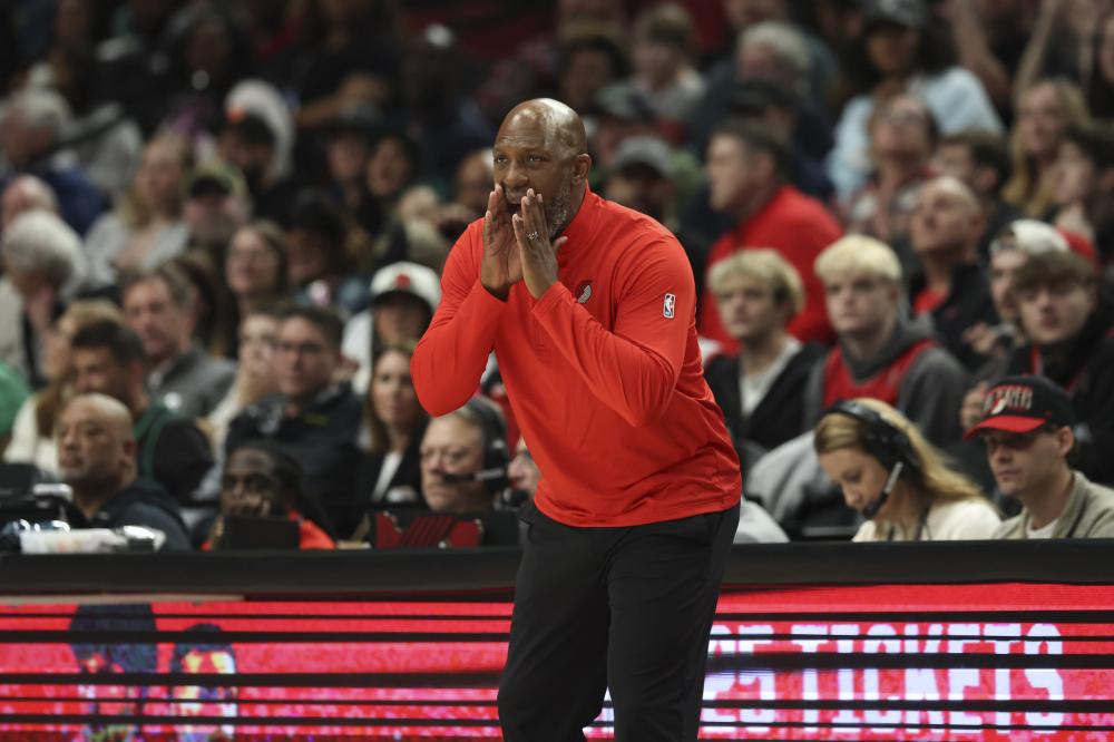 双手暴扣 双手暴扣